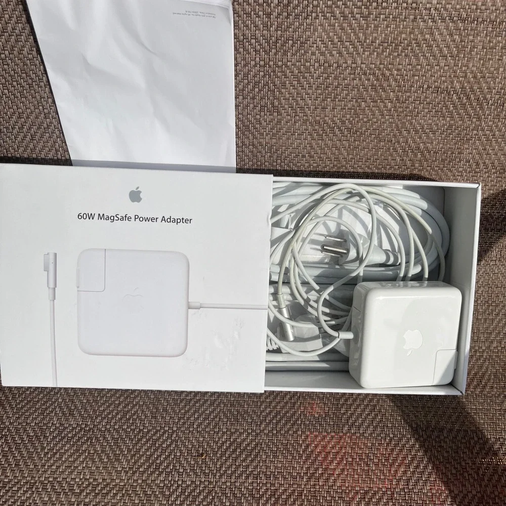 Apple 60W MagSafe Power Adapter MacBook Pro 13 L-Style Connector White MC461LL/A